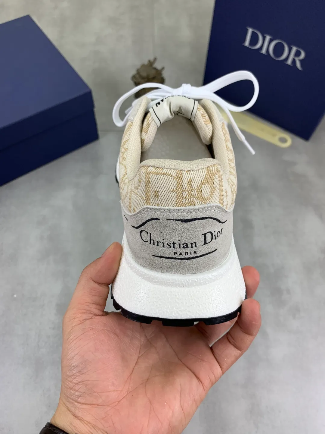 Men's Men's Shoes💰P440💰[New Style]🆘[Dior] 2025 Dior Original Lace-up Low-top Men's Shoes Classic casual shoes 🔥This model is the official classic model, with high quality and made by famous original designers. It is made of high-quality cowhide with original materials➕comfortable and breathable mesh lining➕pigskin insole. The perfect last shape and generous and fashionable design have attracted many consumers and are suitable for drivers to drive🚗. What you want is the best quality in the market. Color: seven colors. Code number: 38--44 (45 46 customized)